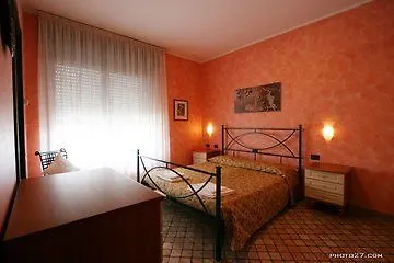 Da Mariuccia Hotel Robecchetto con Induno
