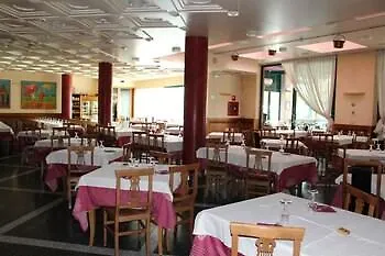 Da Mariuccia Hotel Robecchetto con Induno