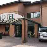 酒店 达玛鲁西亚酒店 3*