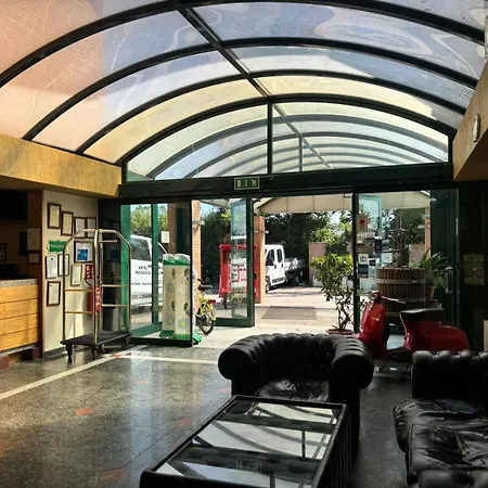 达玛鲁西亚酒店 3*